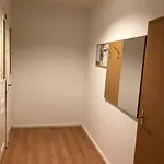 Monteurwohnung In Neuschoenefeld شقة *