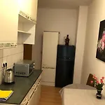 شقة Monteurwohnung In Neuschoenefeld لبسيا