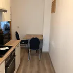 Monteurwohnung In Neuschoenefeld