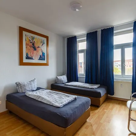 Monteurwohnung In Neuschoenefeld ライプツィヒ