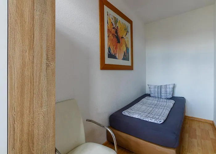 Appartement Monteurwohnung In Neuschoenefeld *