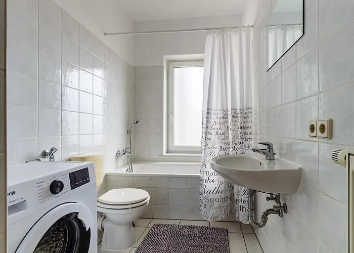 Monteurwohnung In Neuschoenefeld Leipzig