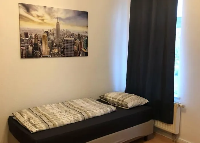 Appartement Monteurwohnung In Neuschoenefeld