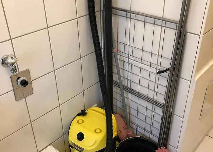 Appartement Monteurwohnung In Neuschoenefeld