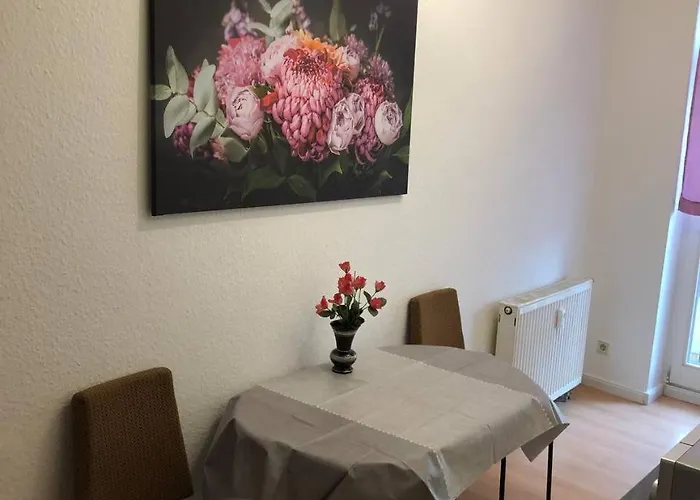 Monteurwohnung In Neuschoenefeld * ライプツィヒ